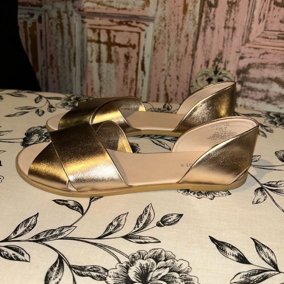 Gold Sandals - Picture 2 of 6